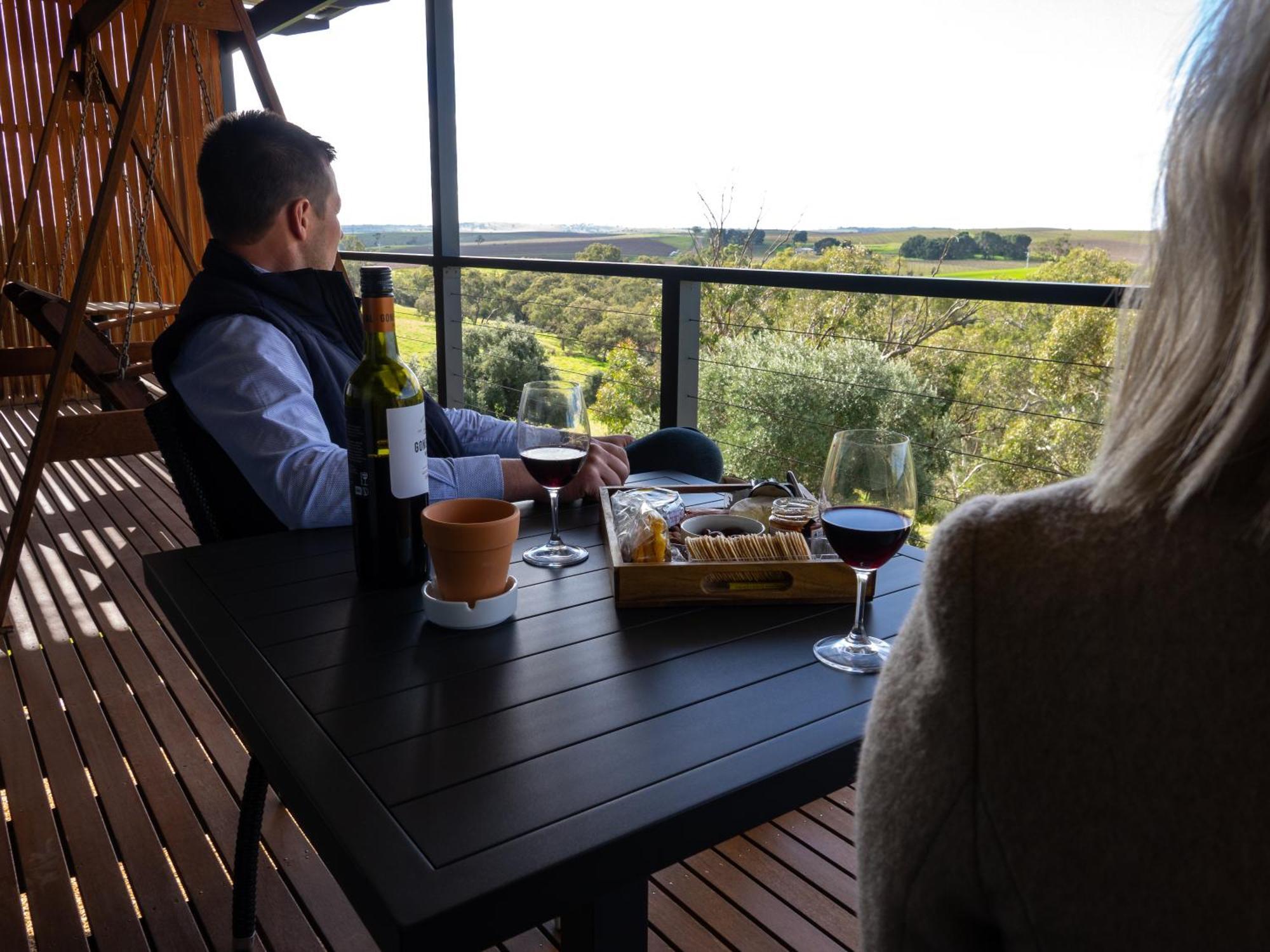 Barossa Pavilions & Glasshouse Chalet *