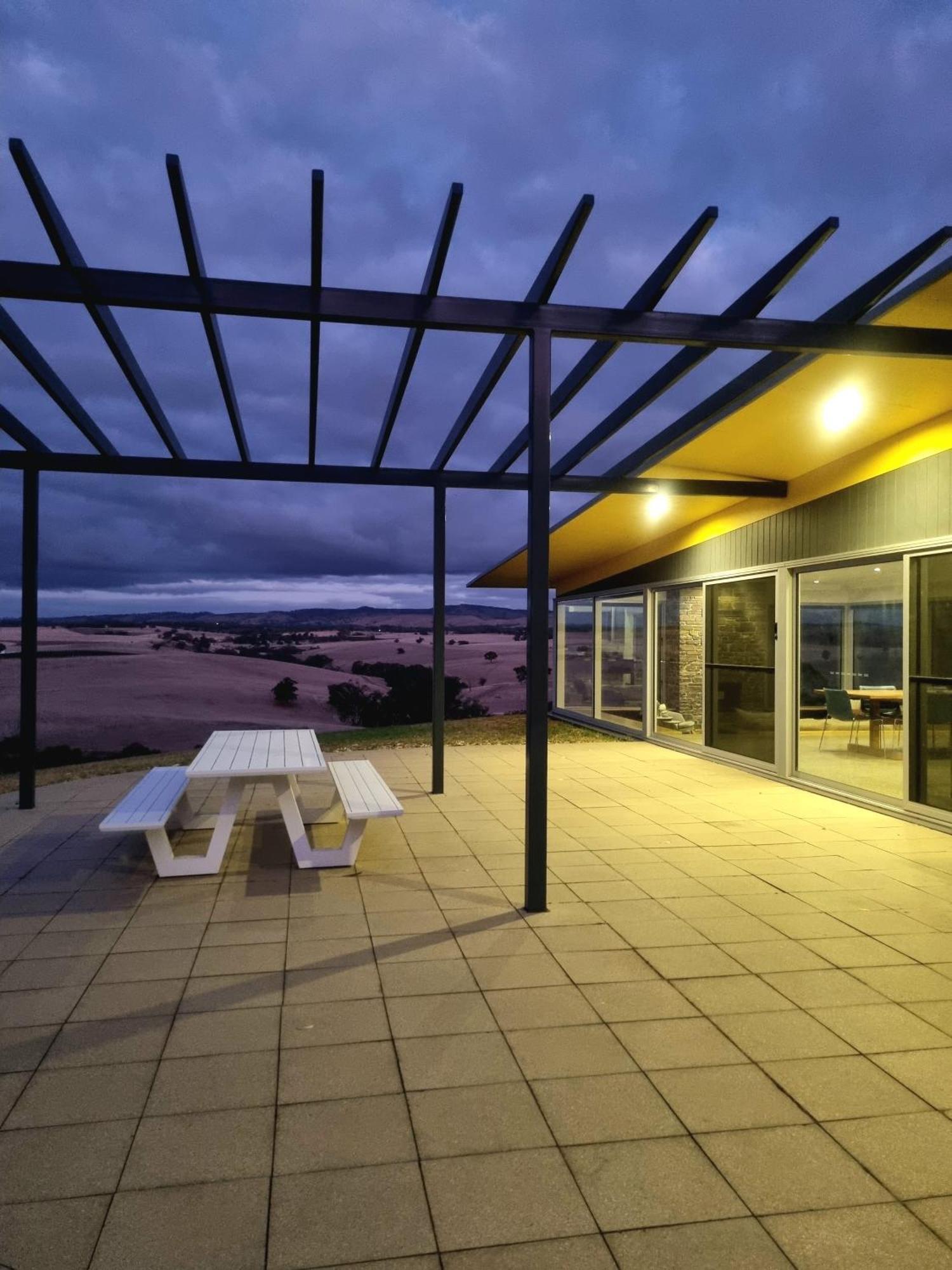 Barossa Pavilions & Glasshouse Chalet *