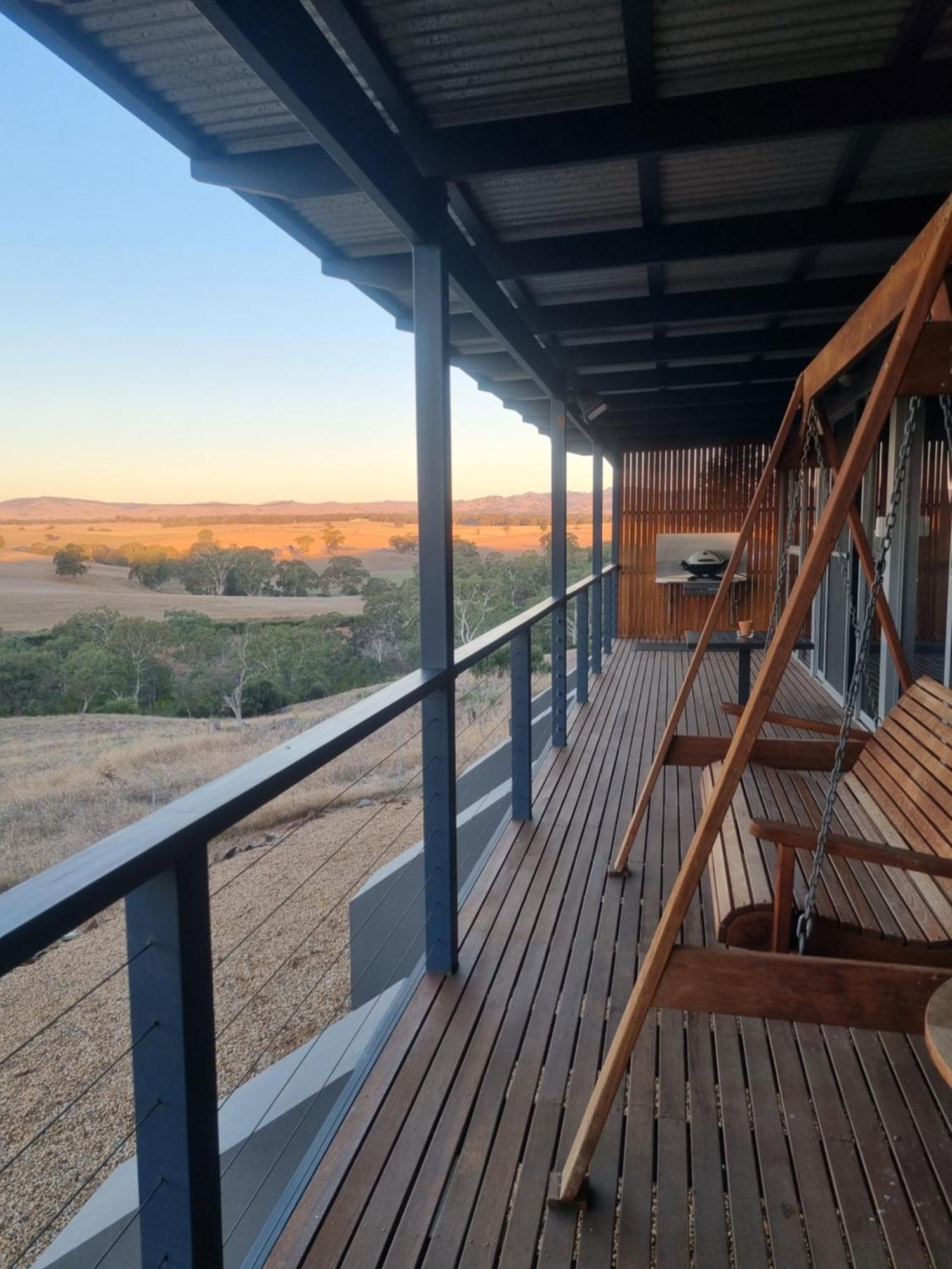 Barossa Pavilions & Glasshouse Chalet Lyndoch