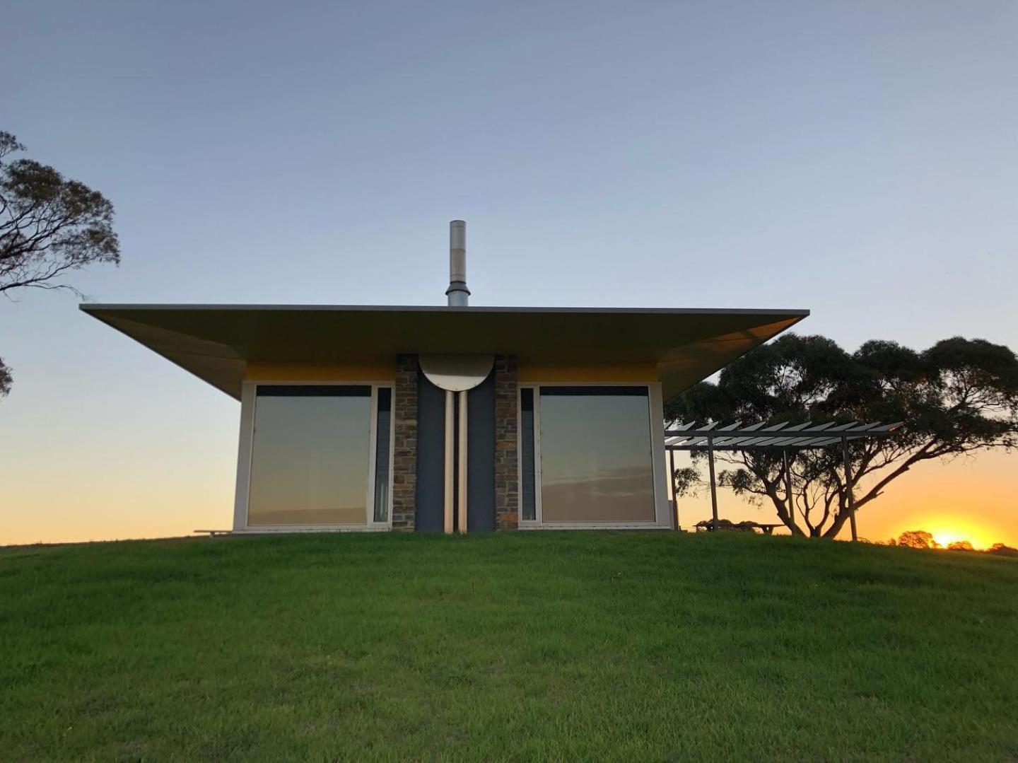 Chalet Barossa Pavilions & Glasshouse
