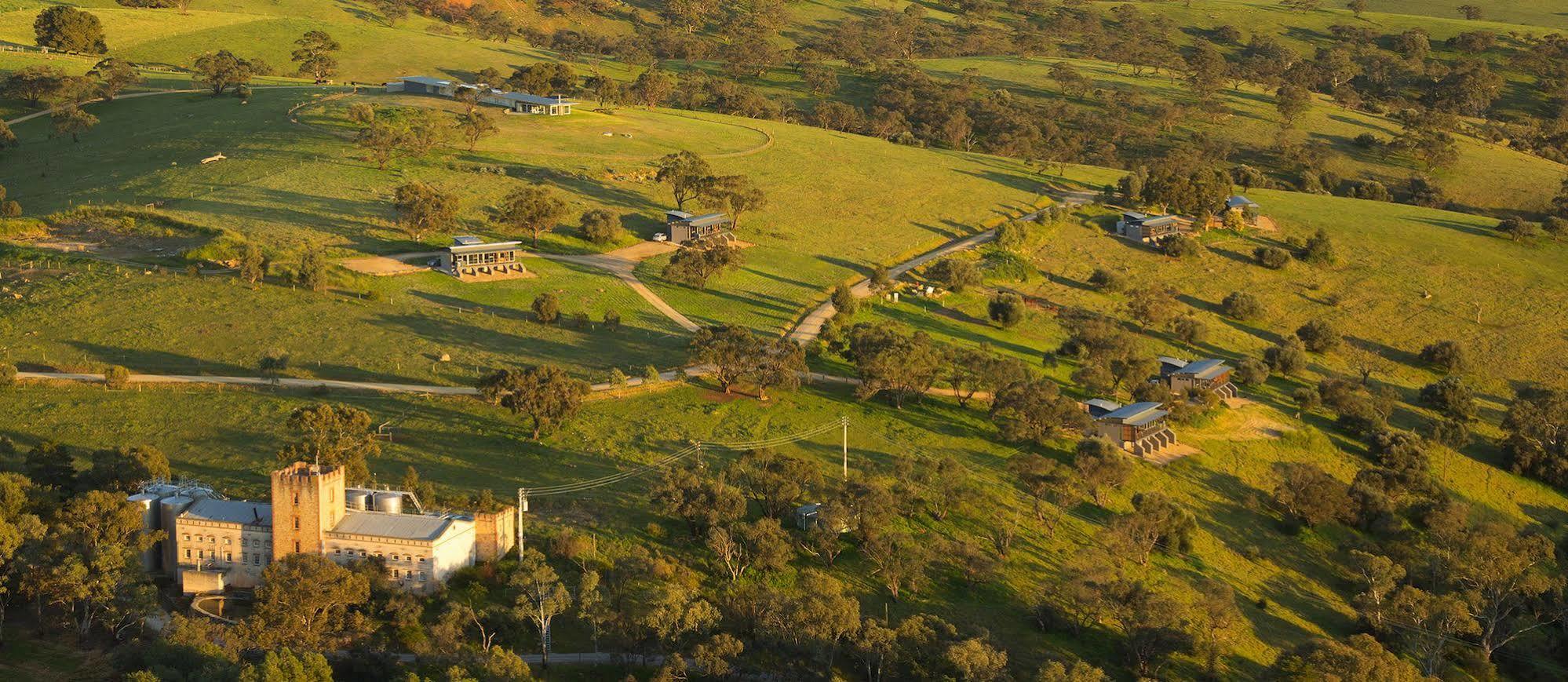 Barossa Pavilions & Glasshouse Chalet Lyndoch
